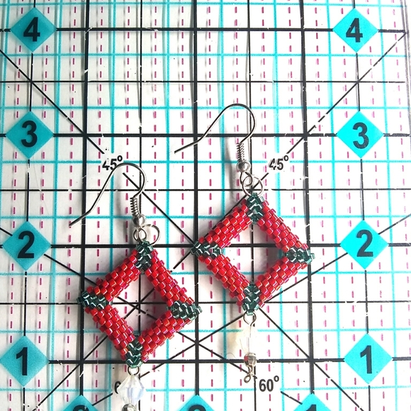 JRW Handmade Swarovski Christmas Beaded Earrings - Picture 2 of 8